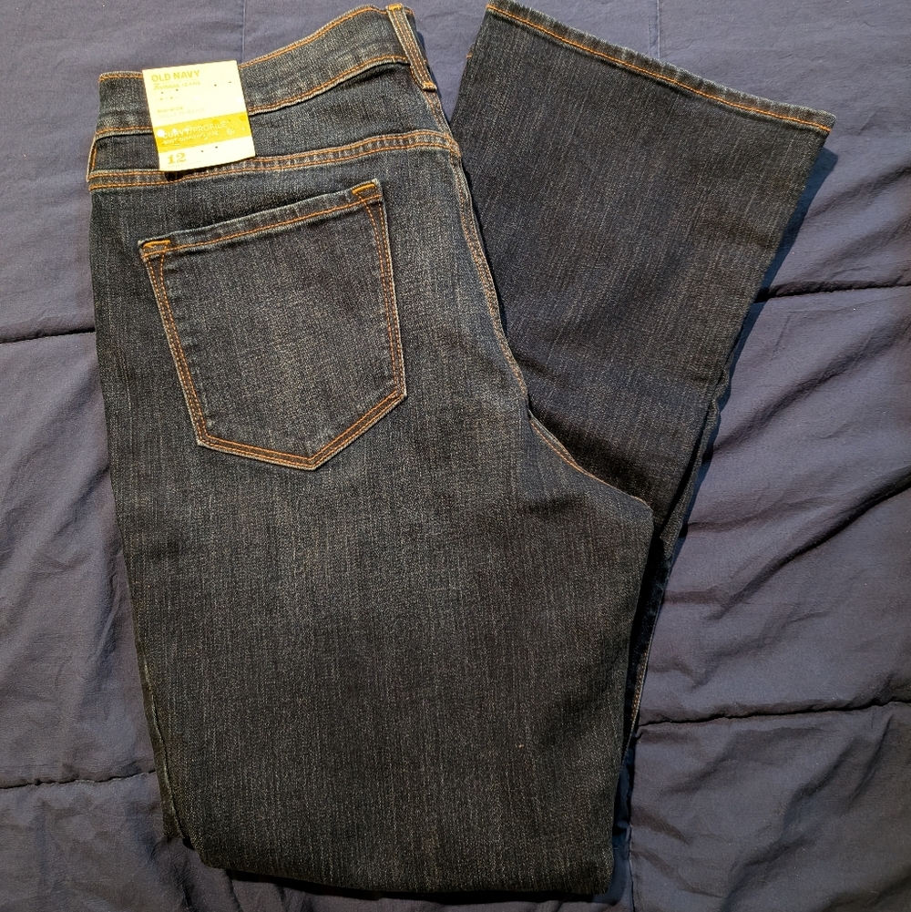 Old Navy Mid-Rise Curvy Boot Cut Jeans - Size 12S